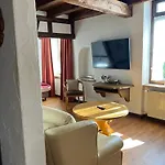Apartmenthaus Eurenerstrasse 179 *