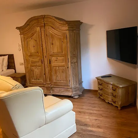 Appartement Apartmenthaus Eurenerstrasse 179 *