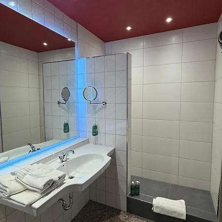 شقة Apartmenthaus Eurenerstrasse 179 *